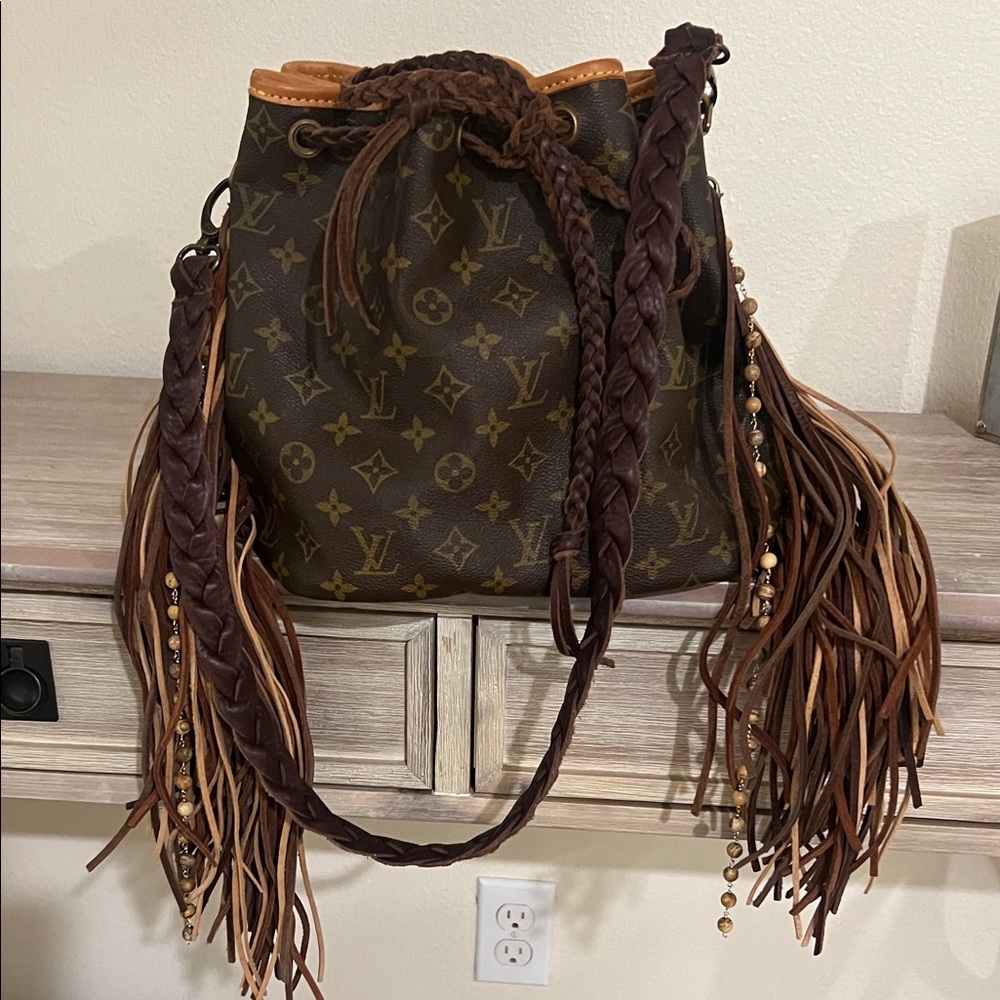 Elegant Brown Fringe Shoulder Bag